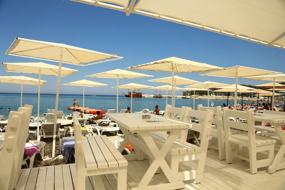 Olimpos Beach Hotel By Rrh&R ケメル エクステリア 写真